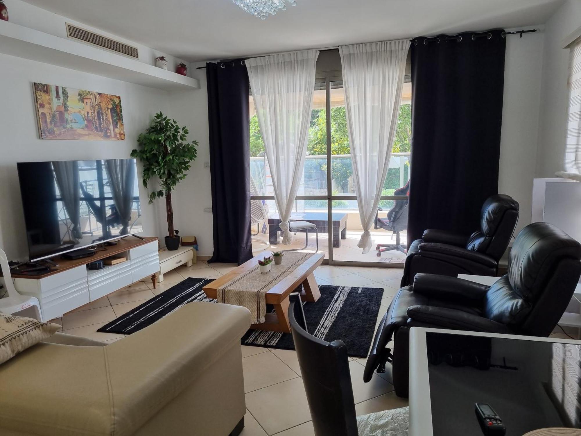 Turdeluxe Company Large 4 Bedroom Apartement In Central Rechovot Zewnętrze zdjęcie